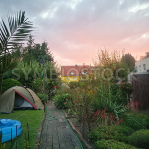 Camping im Garten - tiefkuehlpizza.com